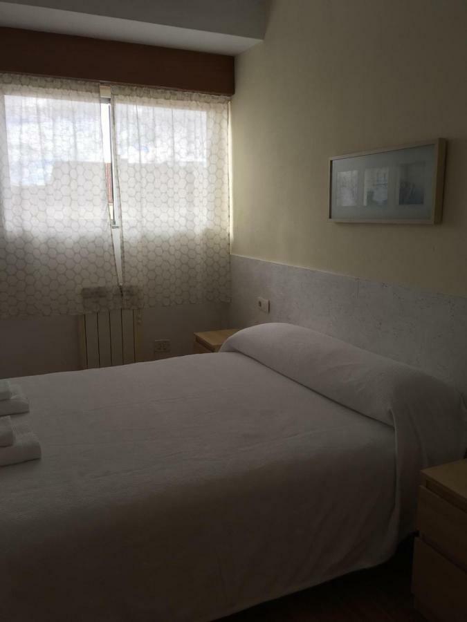 Apartamento Vacacional Do Pexigo ซานติอาโก เด กอมโปสเตลา ภายนอก รูปภาพ